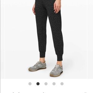 NWT Lululemon Align Jogger size 6
